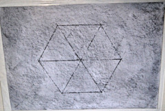 :: FRANZ EHMKE*1928-2018 GDR PAINTER GEOMETRY AND SHAPES „HEXAGON“ BLACK WHITE