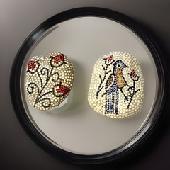 Vtg Painted Rock | Dot Art 2 Rocks Bird And Flowers Artisan Kenya 2000