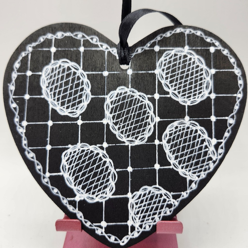 4″ Heart Wood Plaque Ornament Original Painting Pen Lace Ovals Black White