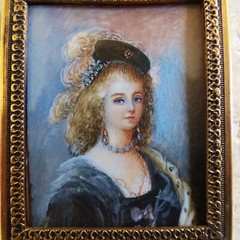 SUPERB ANTIQUE LATE 19th CENTURY HANDPAINTED ELEGANT WOMAN MINIATURE 1890’s