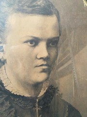 Portrait Lady Young Girl Illegibly Signed 188..? Frame Founder Time
