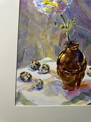 Grace Bracegirdle (1944 – 2023) „Quail Eggs And Carnations“ WC Painting – Framed