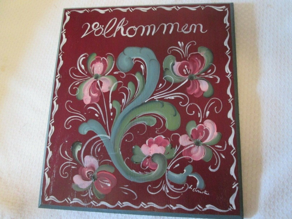 Rosemaled painted burgundy and green wood plaque Norwegian Painting Rosemaling