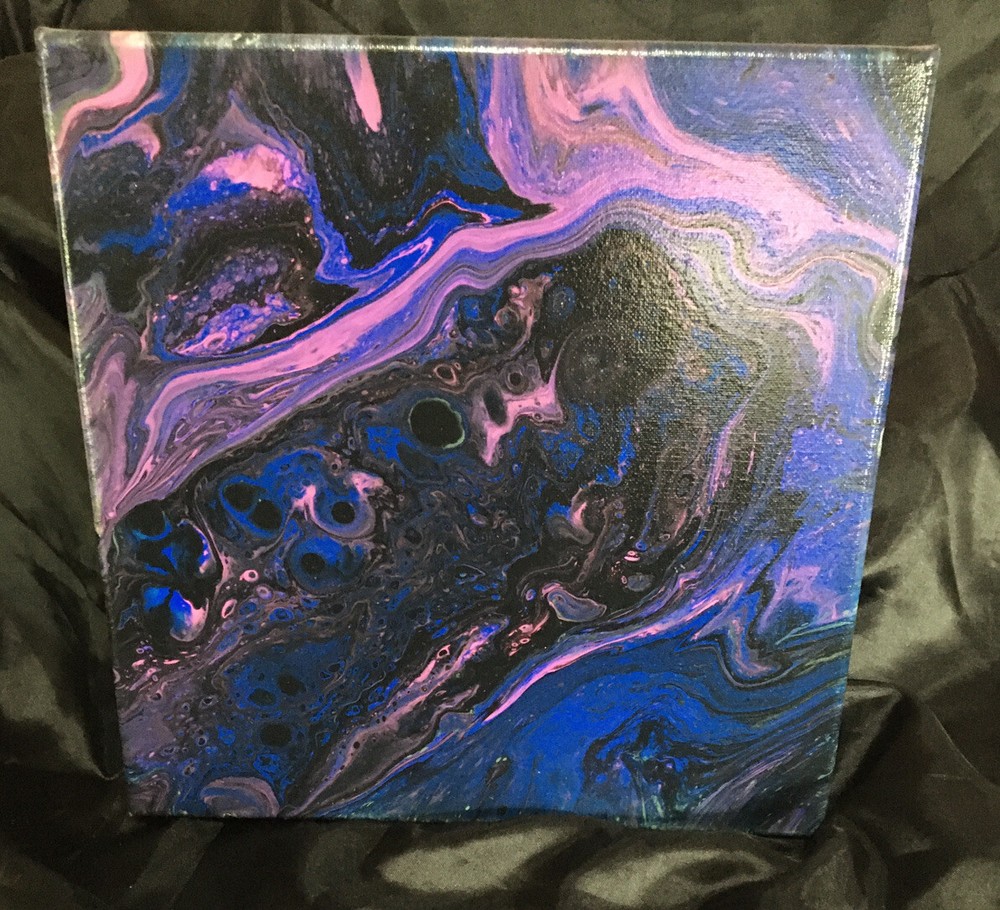 Paints : Acrylic Pouring Art, Abstract Creation. The Chameleon.