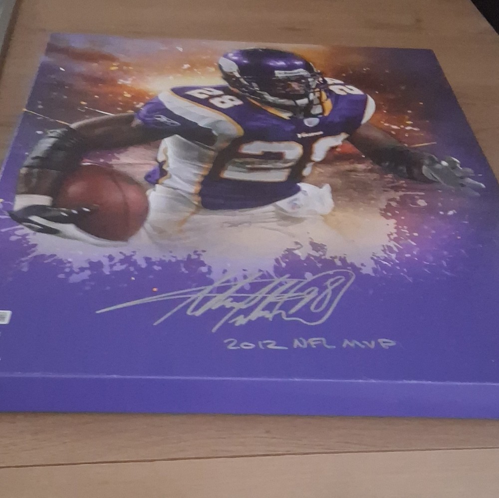 Adrian Peterson Autographed Sports Trading Card – Minnesota Vikings NFL Football