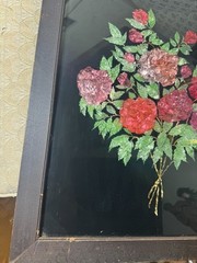 Large Antique Folk Art Tinsel Foil Reverse Artwork „A Floral Scene“ – Framed