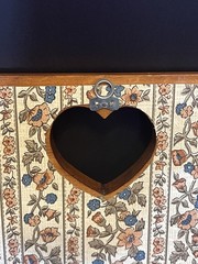 VTG Hand Painted Tole Dutch Folk Art Wall Hanging Heart Cutout Grape Harvest