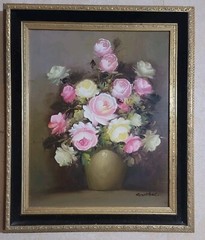 Oil Painting Pink And White Roses Green Vase Gold Frame SIGNED. 24 X 25