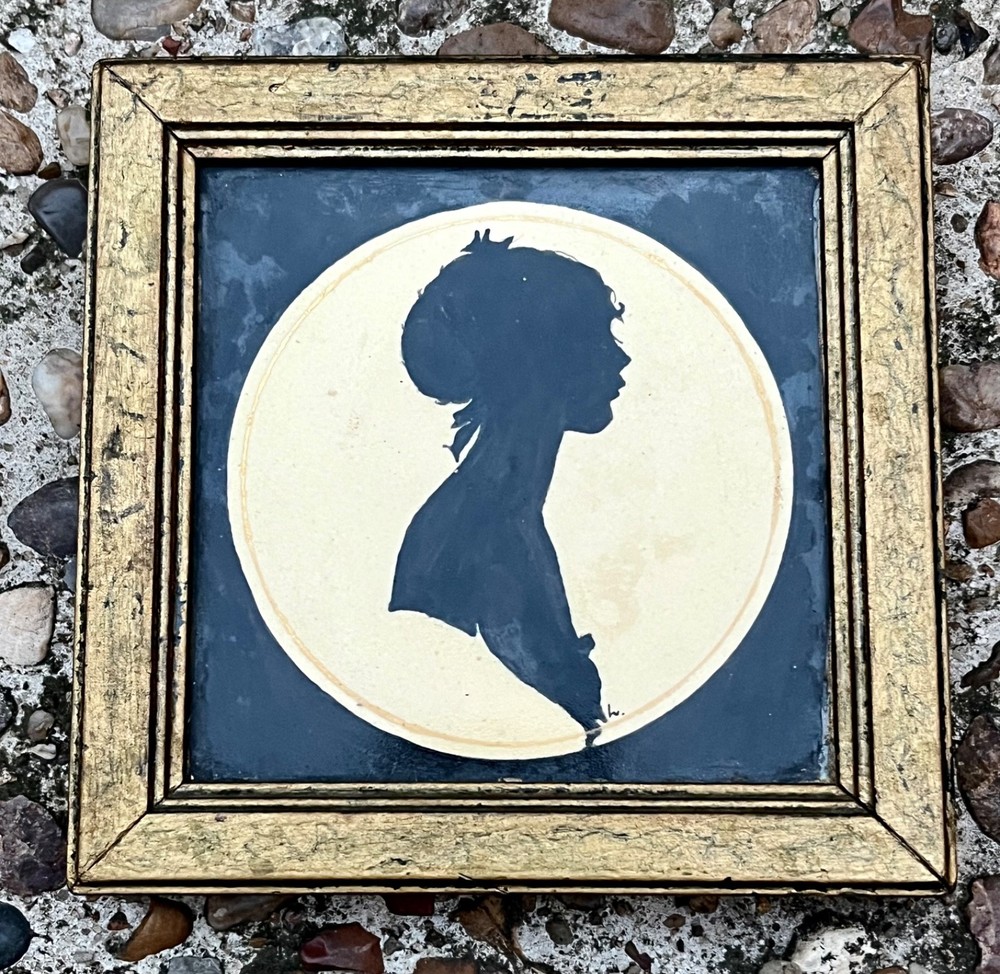 Miniature Painted Lady Silhouette Portrait on Ceramic Tile Framed Signed „L“