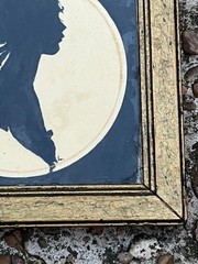 Miniature Painted Lady Silhouette Portrait on Ceramic Tile Framed Signed „L“