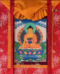 SHAKYAMUNI GAUTAMA BUDDHA ORIGINAL TIBETAN THANGKA PAINTING WITH SILK BROCADE