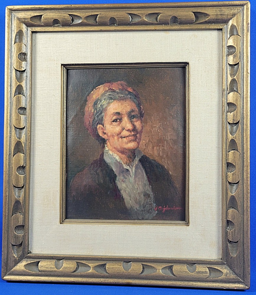 Antique/Vintage Smiling Old lady Portrait Oil Painting Signed by Artist