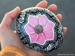 Hand Painted Rock / Stone – Pink Flower – Zendoodle Zentangle Mandala Design