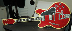 ELLIOT Hand Painted Electric Guitar: 7 1/2″ x 19″ Red Body: Hanging Man-Cave