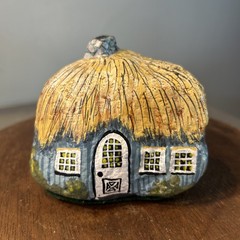 VTG Folk Art Figural Cottage Home Painted Stone Art/Fairy Garden paper weight