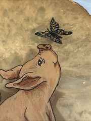 Vintage Signed Hand Painted Pig And Butterfly On Slice Of Agate Stone 1985