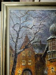 Large „European City Street Scene With Figures“ Acrylic Painting – Framed