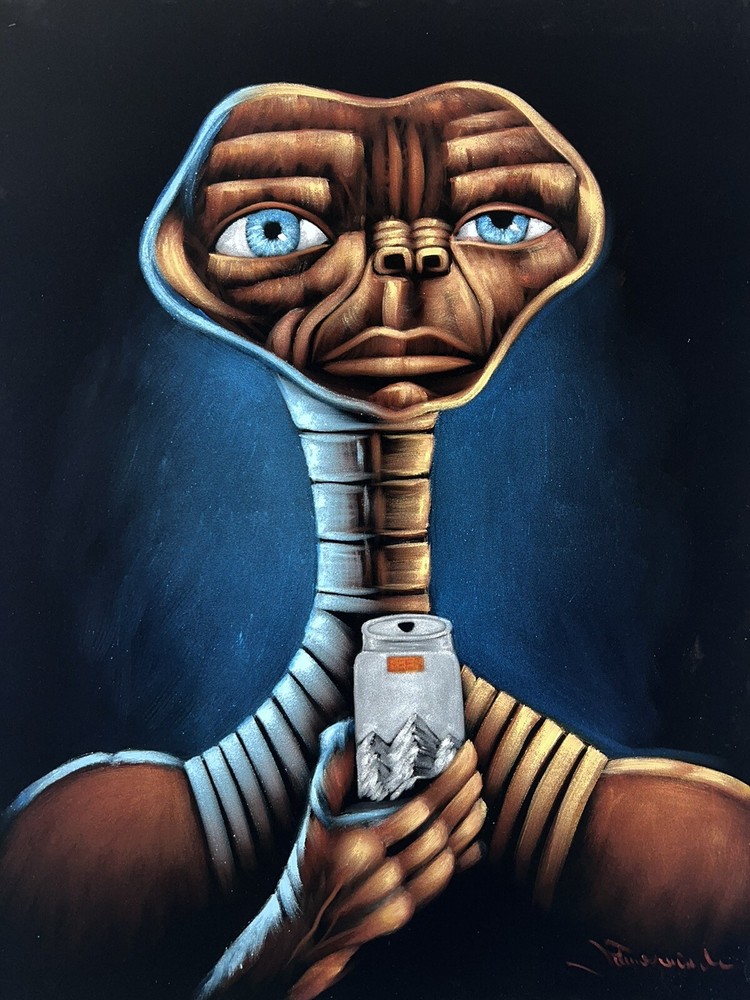 E.T. the Extra-Terrestrial Drinking Beer black velvet oil painting Signed Art
