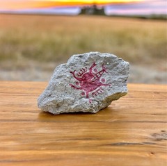 Native American Petroglyph Rock Art Stone 9″x6″x3.5″