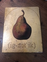 Oil painted Pear on a gold-leafed background on wood Plaque ig-zot‘-ik Canada