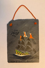 HAND PAINTED SLATE HMS ROYAL SOVEREIGN SAILING SHIP AD 1637 9″x6.5″ NAUTICAL UK