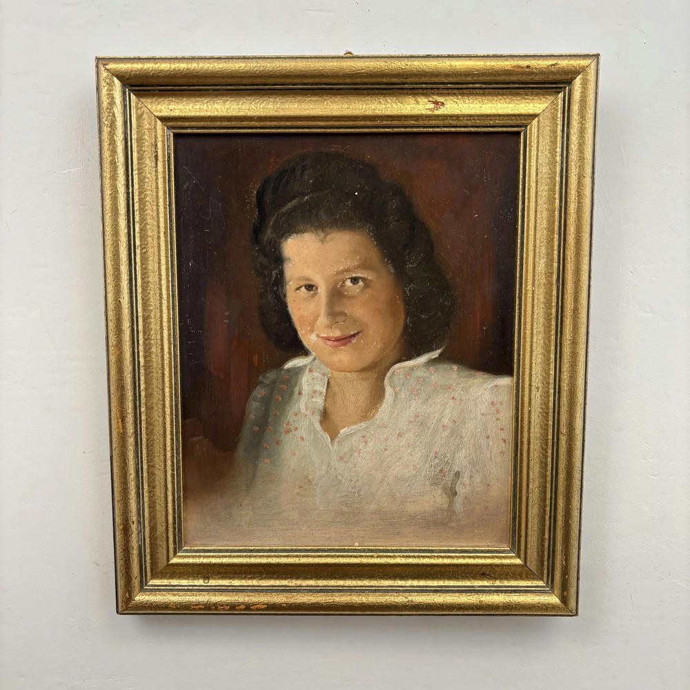 Classic Portrait Oil Painting „Pink Petals“ Traditional Small Artwork