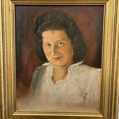 Classic Portrait Oil Painting „Pink Petals“ Traditional Small Artwork