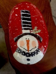 Hand Painted Rock „Happy Holidays Snowman” Collectible Garden Decor Art Gift