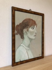 PORTRAIT YOUNG WOMAN WOMAN RED HAIR PEARL NECKLACE MODERN ART WATERCOLOUR 70s 80s