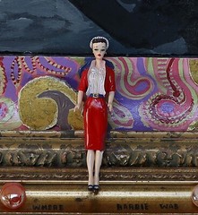 ‚ELVIS‘ Nightmare about BARBIE‘ artist showed with Howard Finster- KATA BILLUPS