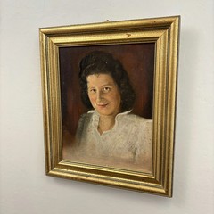Classic Portrait Oil Painting „Pink Petals“ Traditional Small Artwork