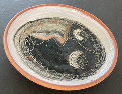 Hand Painted Signed 8″ Terra Cotta Pottery Abstract Face Art Plate Dated 2000