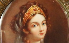 ANTIQUE MINIATURE PORCELAIN PORTRAIT OF GIRL EASEL STUNNING FRAME 3″ X 4 1/2″