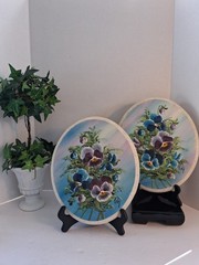 Lovely Vtg Pansy/Floral Oil Paintings Pair on Oval Shaped Wood; 2 Pc;Artist Sign