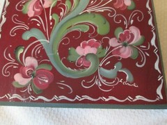 Rosemaled painted burgundy and green wood plaque Norwegian Painting Rosemaling