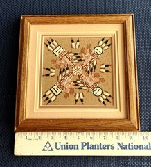 Vintage ORIGINAL Navajo Medicine Wheel Sand Art „Hunchback“ SIGNED Garcia FRAMED