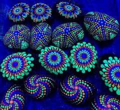 Lot 5 Healing Painted Art Rocks Blacklight Glow In The Dark grateful dead Stones