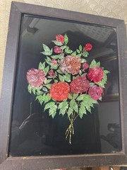 Large Antique Folk Art Tinsel Foil Reverse Artwork „A Floral Scene“ – Framed