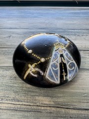 Artisan Hand Painted Man Made Rock | Virgin Rosary Praying Art 4.5″ #A