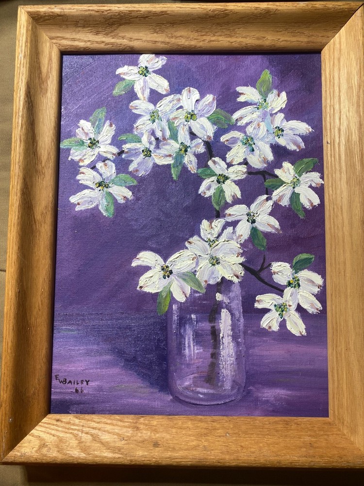 E.W Bailey 1966 „Vase of Flowers Scene“ Oil Painting – Signed And Framed