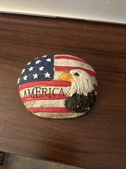 Hand Painted USA Flag Rock „Patriot Eagle“ Paper Weight